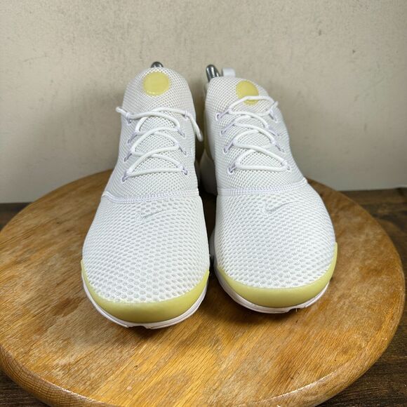 Nike‎ Air Presto Ultra Flyknit Shoes Womens Size 9 Triple White 910569-101 - Picture 2 of 8